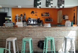 Plus de détails pour Local commercial à louer