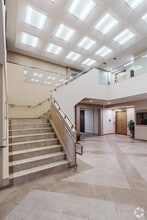 200 New Stine Rd, Bakersfield, CA à louer Photo intérieure– Image 1 sur 5