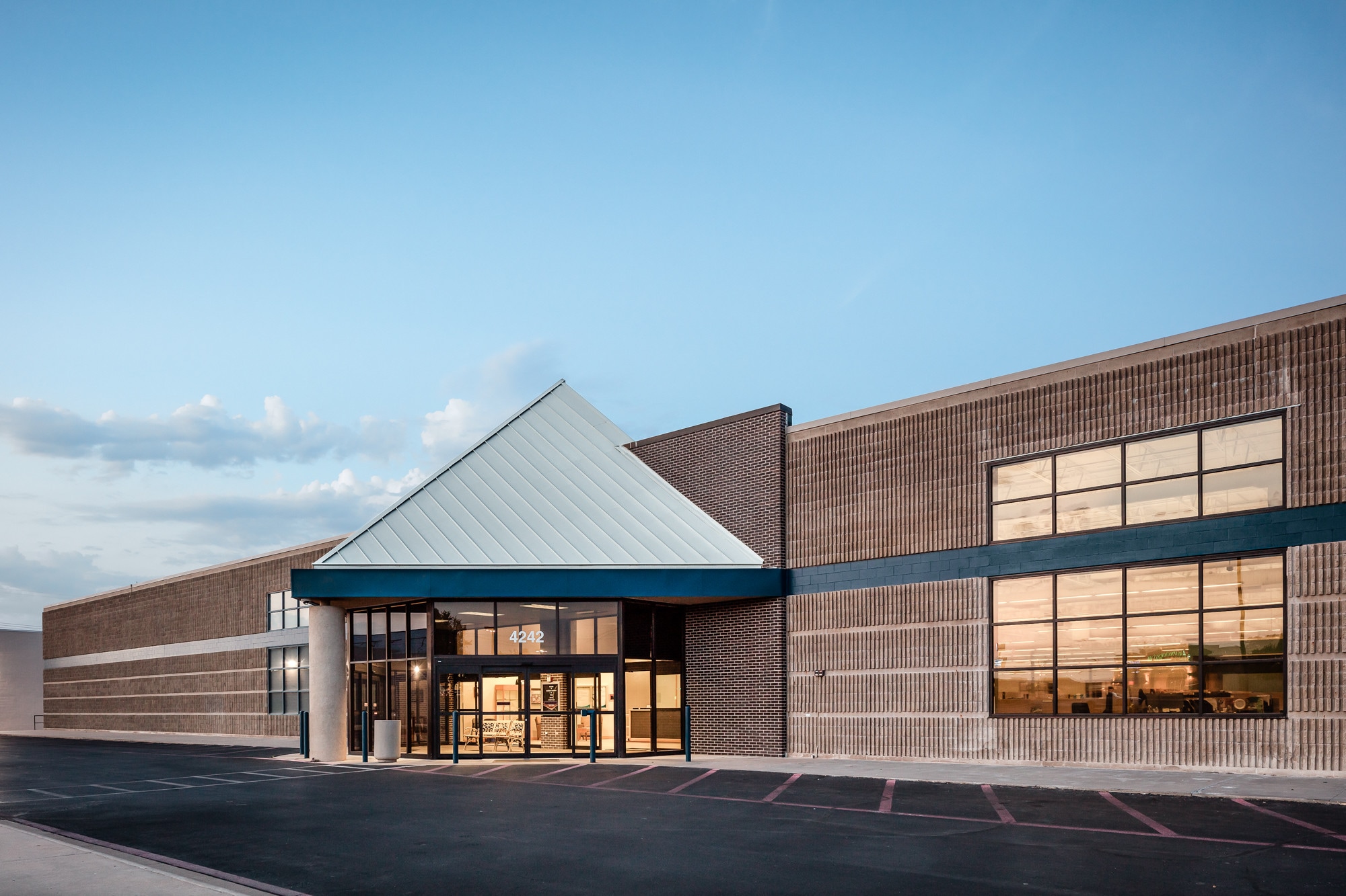 4242 Sunset Dr, San Angelo, TX à vendre Photo principale– Image 1 sur 12