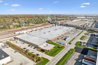 7300 Santa Fe Dr, Hodgkins, IL à louer Photo intérieure– Image 2 sur 19