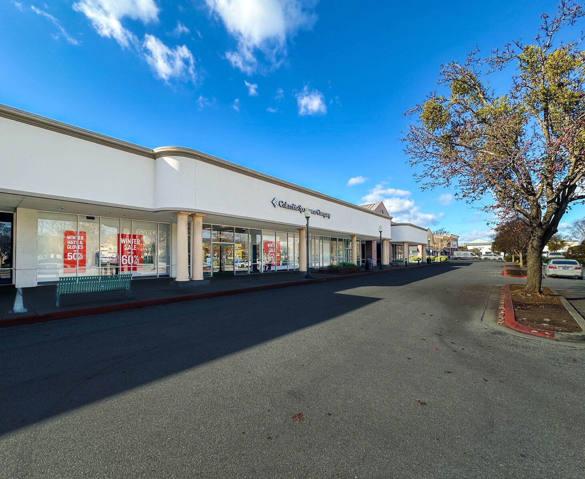 8555 San Ysidro Ave, Gilroy, CA à louer Photo de l’immeuble– Image 1 sur 16