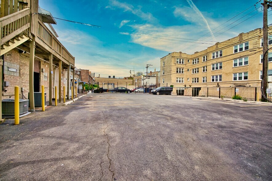 3034-3040 W Montrose Ave, Chicago, IL à vendre - Photo de l’immeuble – Image 3 sur 37