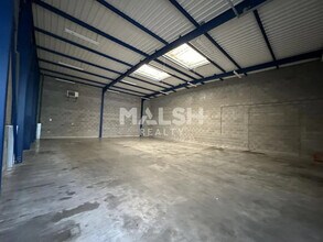 Local d’activités dans Décines-Charpieu à louer Photo intérieure– Image 2 sur 3