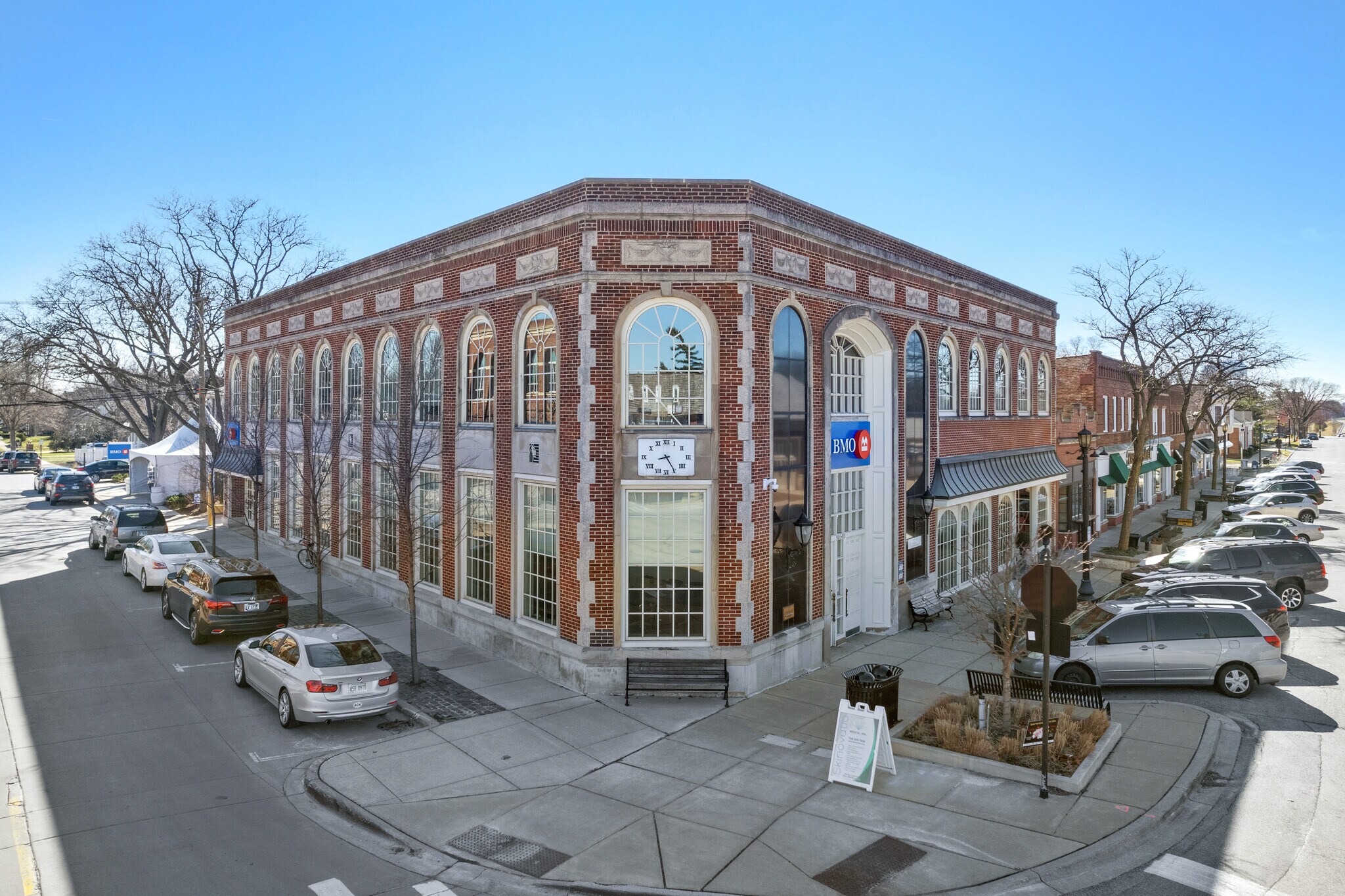 901-903 Burlington Ave, Western Springs, IL à louer Photo principale– Image 1 sur 10