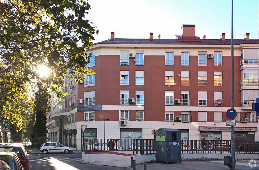 Local commercial dans Alcorcón, Madrid à louer - Photo principale – Image 1 sur 1