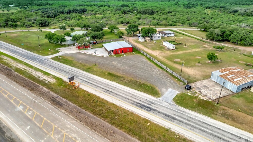 23404 NW Zac Lentz Pky, Victoria, TX à vendre - Aérien – Image 3 sur 65