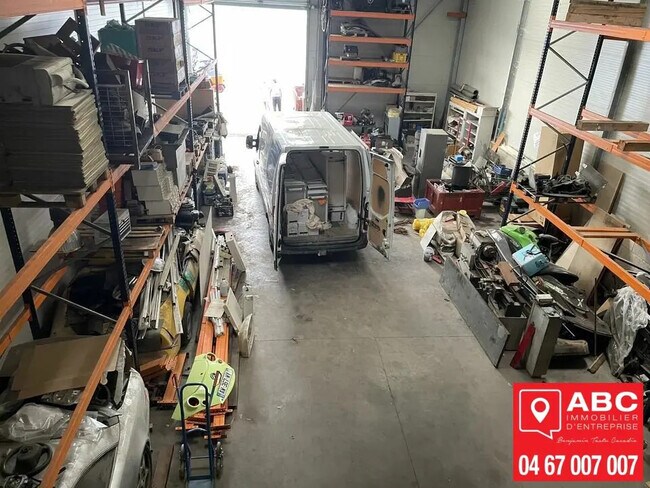 Plus de détails pour Local d'activités à louer