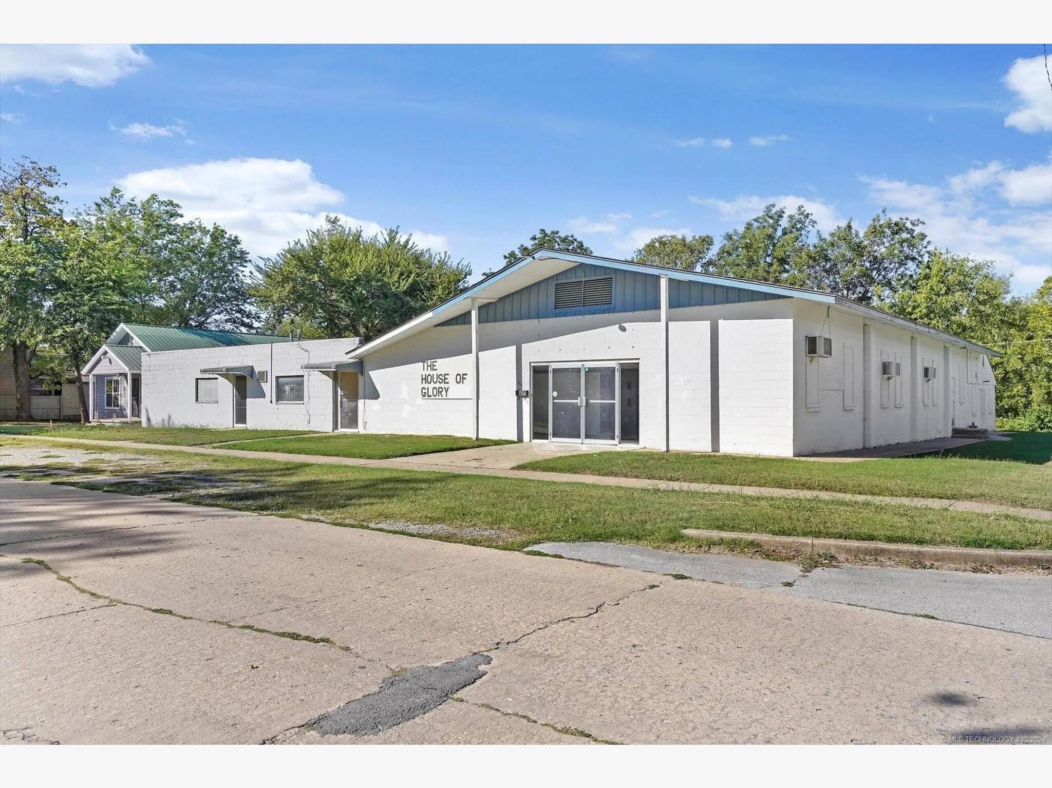 2024 N Maplewood Ave, Tulsa, OK à vendre Photo de l’immeuble– Image 1 sur 20