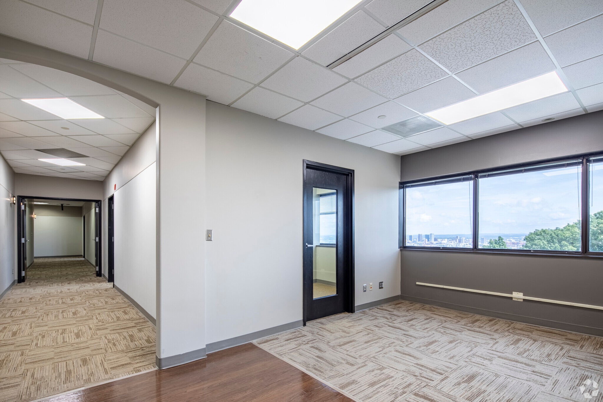 600 Beacon Pkwy W, Birmingham, AL à louer Photo intérieure– Image 1 sur 3