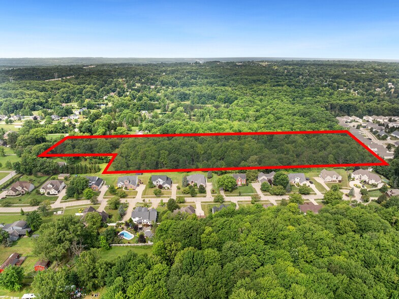 2022 Akins Rd, Broadview Heights, OH à vendre - Photo de l’immeuble – Image 3 sur 19