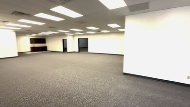1400 S Sherman St, Richardson, TX à louer - Vidéo sur l’annonce professionnelle 