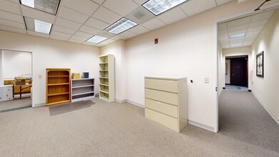 204 Muirs Chapel Rd, Greensboro, NC à louer Numérisation 3D Matterport– Image 1 sur 1