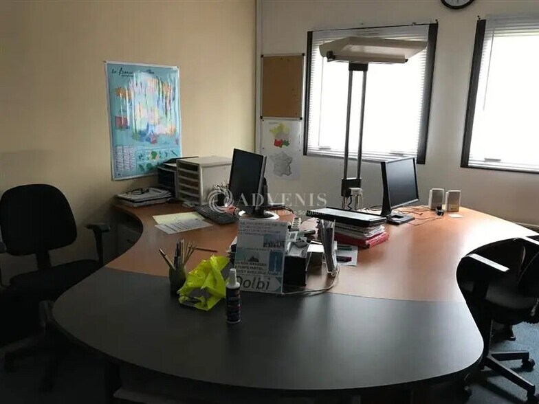 Bureau dans Vendôme à louer - Photo de l’immeuble – Image 3 sur 7