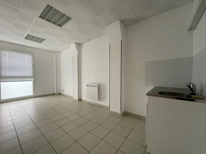 Bureau dans Saint-Romain-de-Colbosc à louer - Photo de l’immeuble – Image 2 sur 6