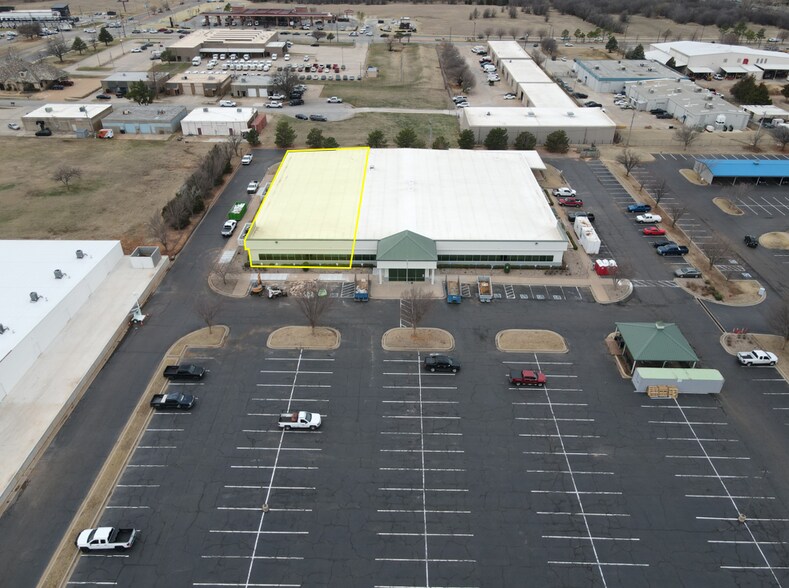 3101 Technology Dr, Edmond, OK à louer - Photo de l’immeuble – Image 2 sur 11