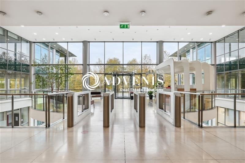 229 Rue De La Belle Etoile, Roissy-en-France à louer - Hall d’entrée – Image 2 sur 12