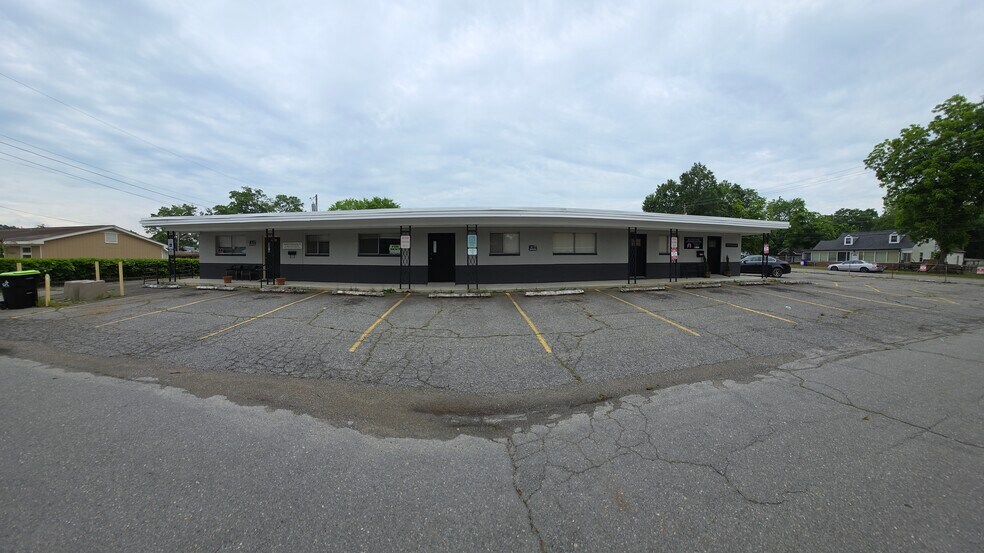 706 Wilkins St, Smithfield, NC à vendre - Photo de l’immeuble – Image 2 sur 32