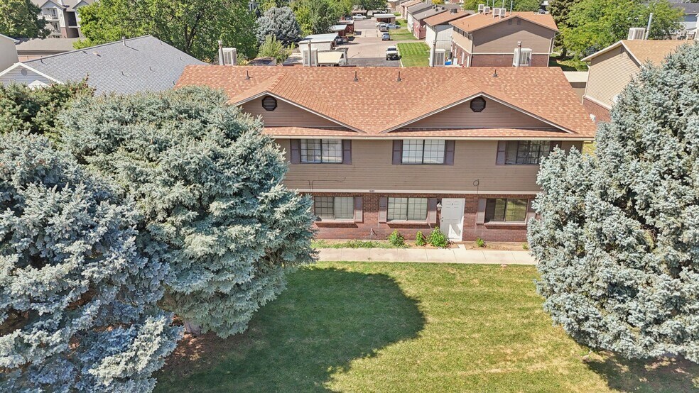 1413 W 1650 N, Layton, UT à vendre - Photo de l’immeuble – Image 3 sur 6