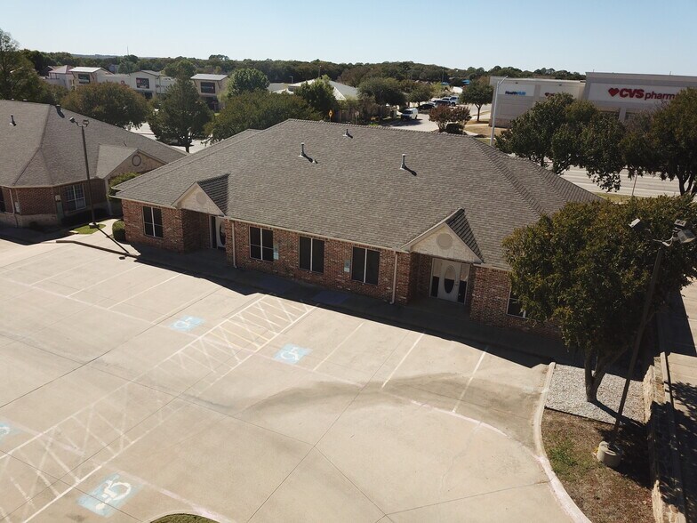 3201 Teasley Ln, Denton, TX à louer - Photo de l’immeuble – Image 3 sur 6