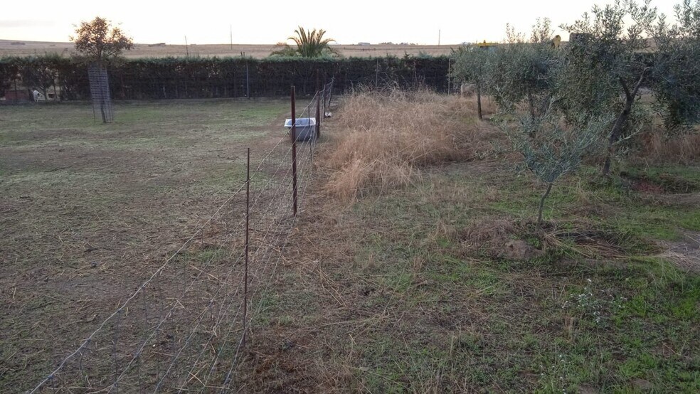 Terrain dans Sierra de Fuentes, Cáceres à vendre - Photo principale – Image 3 sur 8