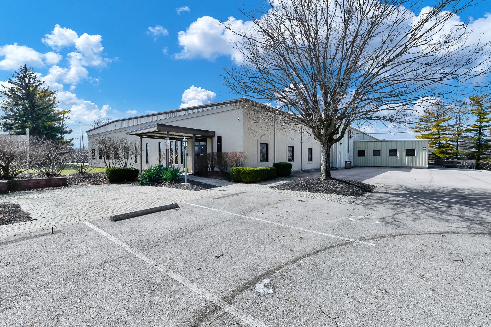 2455 Harrisburg Pike, Grove City, OH à vendre Photo principale– Image 1 sur 17