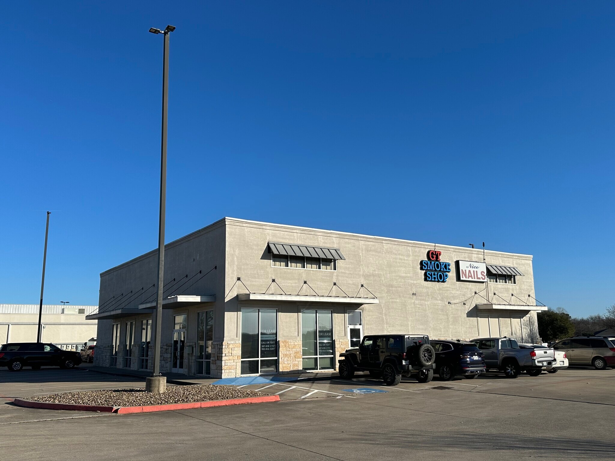 810 N Union St, Whitesboro, TX à louer Photo de l’immeuble– Image 1 sur 7