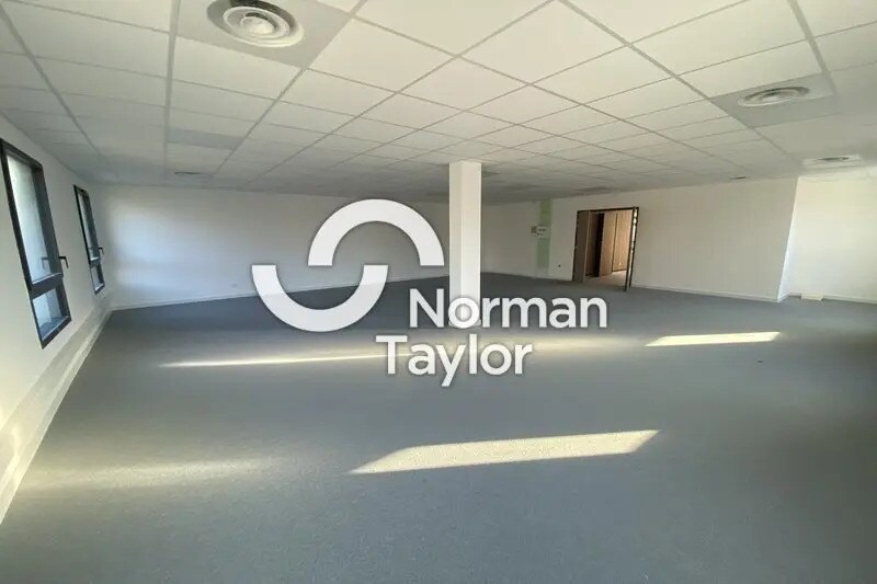 Bureau dans Montpellier à louer - Photo de l’immeuble – Image 3 sur 13