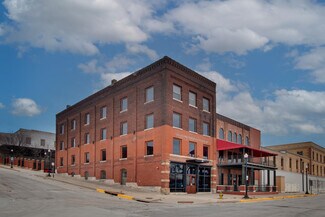 Plus de détails pour 138 N Front St, Quincy, IL - Local commercial à vendre