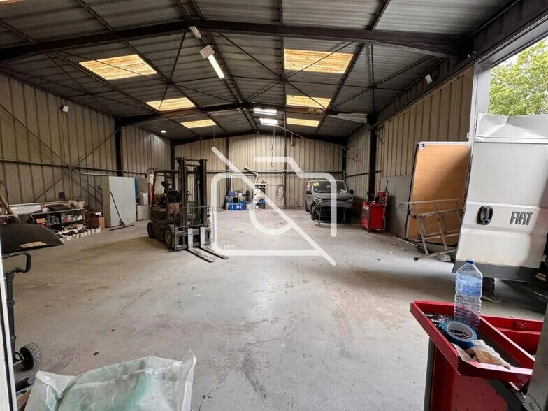 Industriel/Logistique dans Chilly-Mazarin à vendre - Photo intérieure – Image 3 sur 4