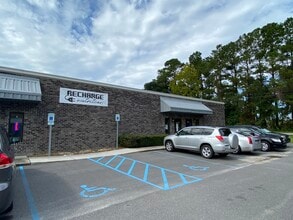 405 N Maple St, Summerville, SC à louer Photo intérieure– Image 1 sur 12