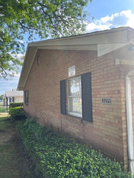 2271 Hepburn Ave, Dayton, OH à vendre - Photo de l’immeuble – Image 3 sur 10
