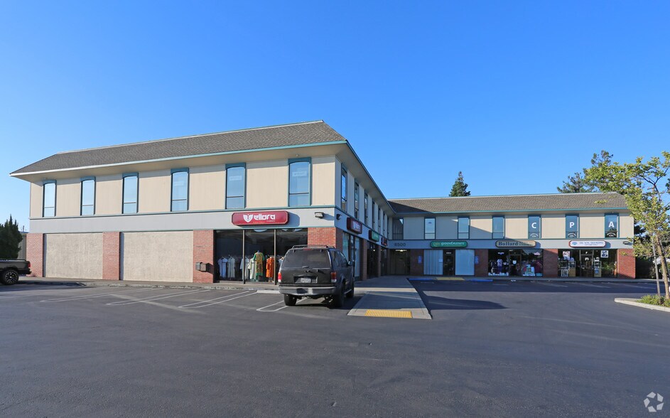 6500-6632 Dublin Blvd, Dublin, CA à louer - Photo de l’immeuble – Image 2 sur 7
