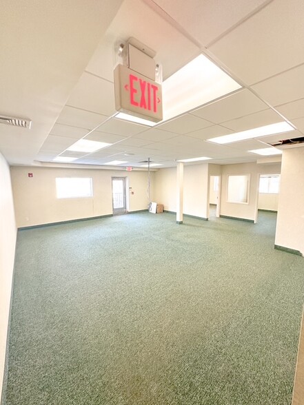 24 Booker St, Westwood, NJ à louer - Photo intérieure – Image 2 sur 8