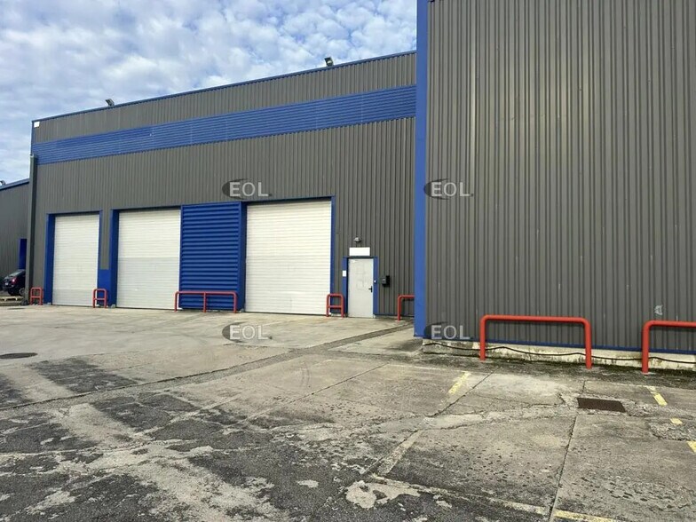 Industriel/Logistique dans Le Thillay à louer - Photo de l’immeuble – Image 2 sur 6