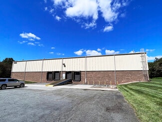 Plus de détails pour 204 Chimney Rock Rd, Greensboro, NC - Industriel/Logistique à louer