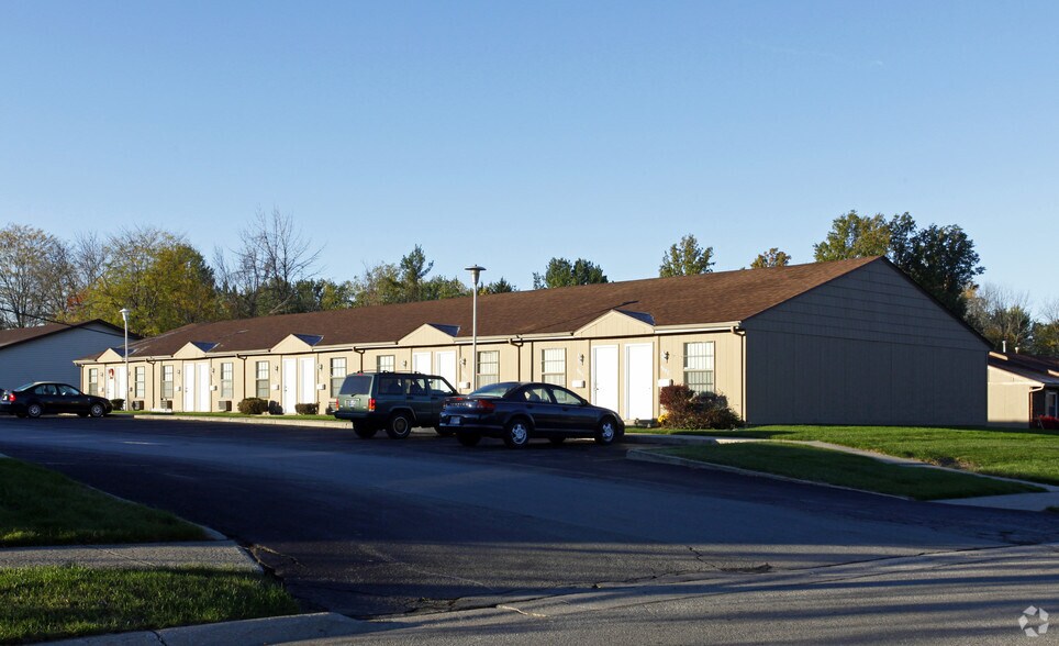 4604 Jason Dr, Fort Wayne, IN à vendre - Photo principale – Image 1 sur 2