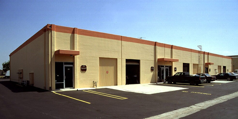 2675 Skypark Dr, Torrance, CA à louer - Photo de l’immeuble – Image 3 sur 8