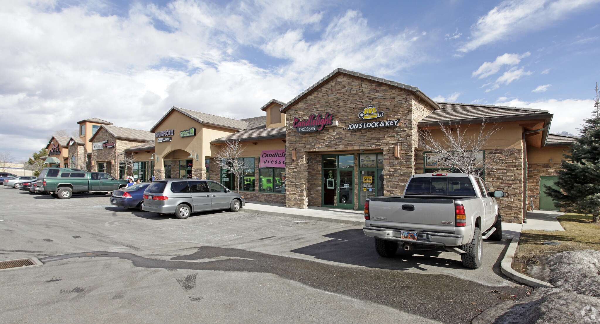 8745 S 700 E, Sandy, UT à louer Photo principale– Image 1 sur 2