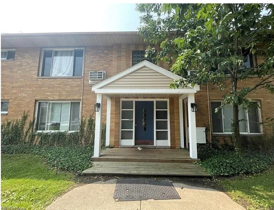 1560 Wagar Rd, Rocky River, OH à vendre Photo principale– Image 1 sur 19