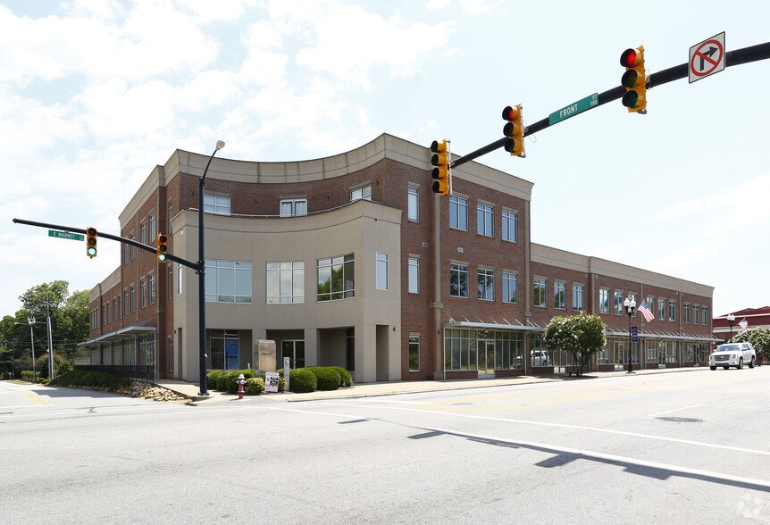 101 E Market St, Smithfield, NC à louer - Photo principale – Image 1 sur 14