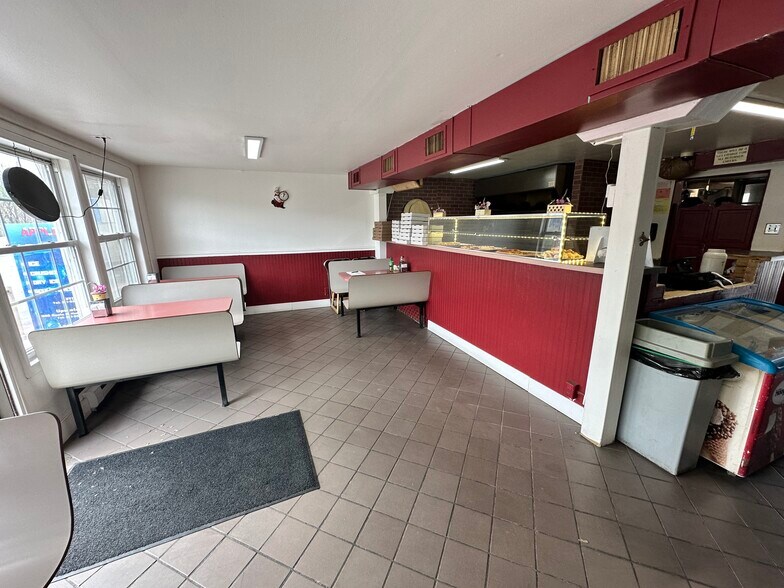 873 NY-284, Westtown, NY à vendre - Photo de l’immeuble – Image 2 sur 5
