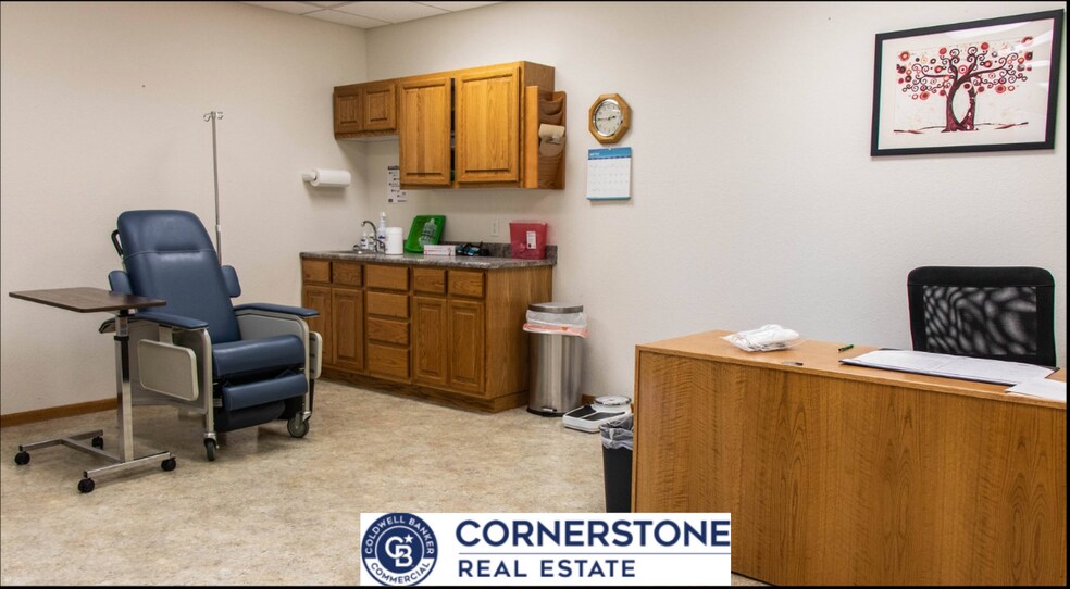 1030 N Poplar St, Casper, WY à louer - Photo de l’immeuble – Image 2 sur 13