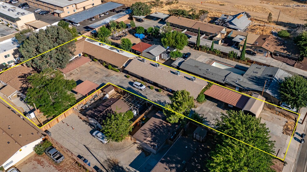 38110 10th St E, Palmdale, CA à vendre - Photo de l’immeuble – Image 1 sur 13