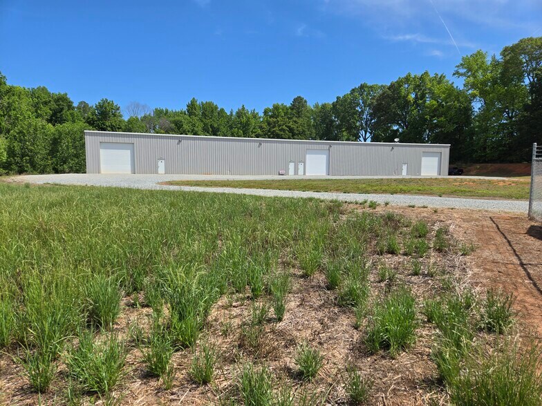 1200 Snider Kines Rd, Linwood, NC à vendre - Photo de l’immeuble – Image 3 sur 16