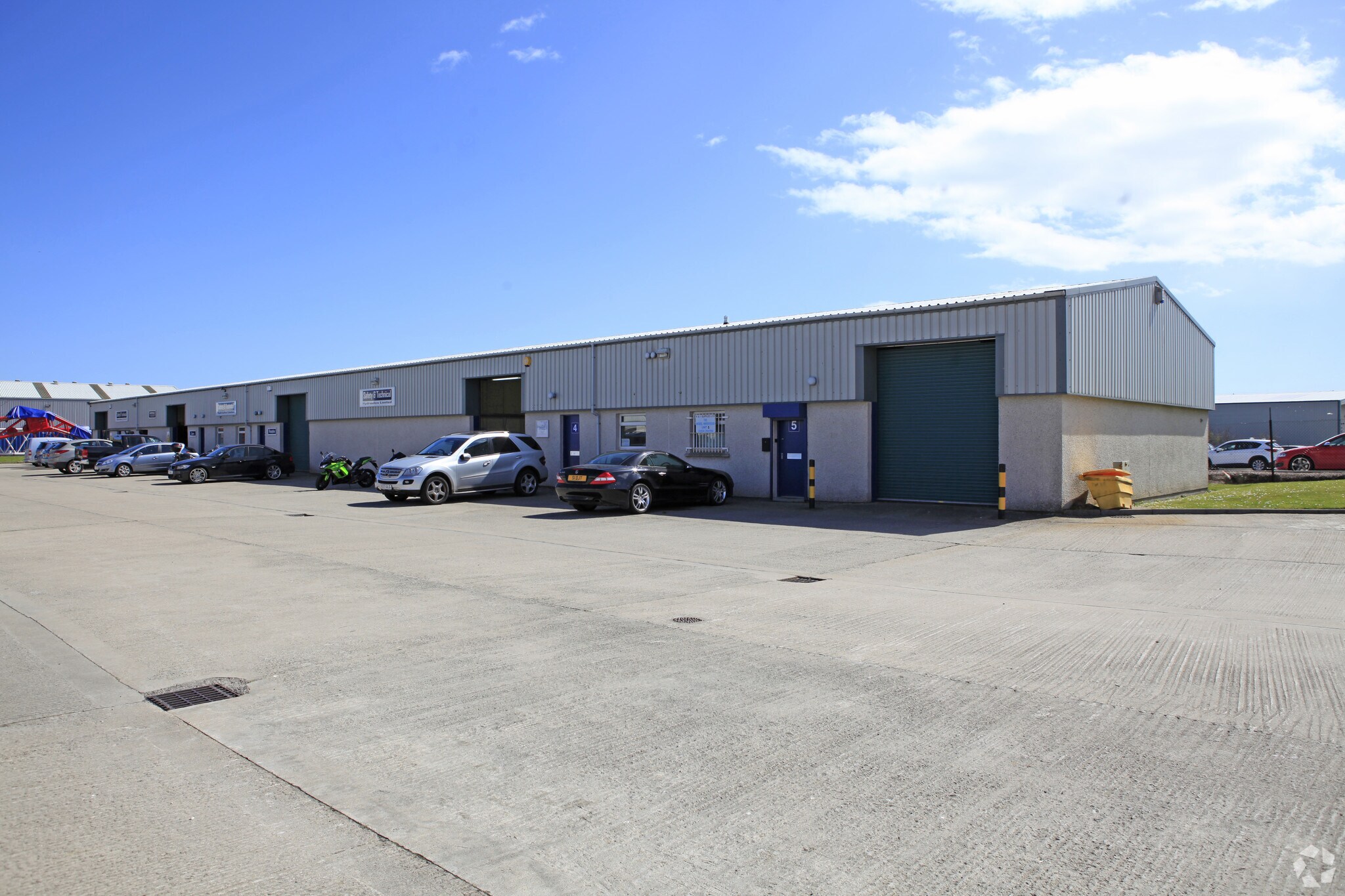 Badentoy Pl, Portlethen à louer Photo principale– Image 1 sur 6