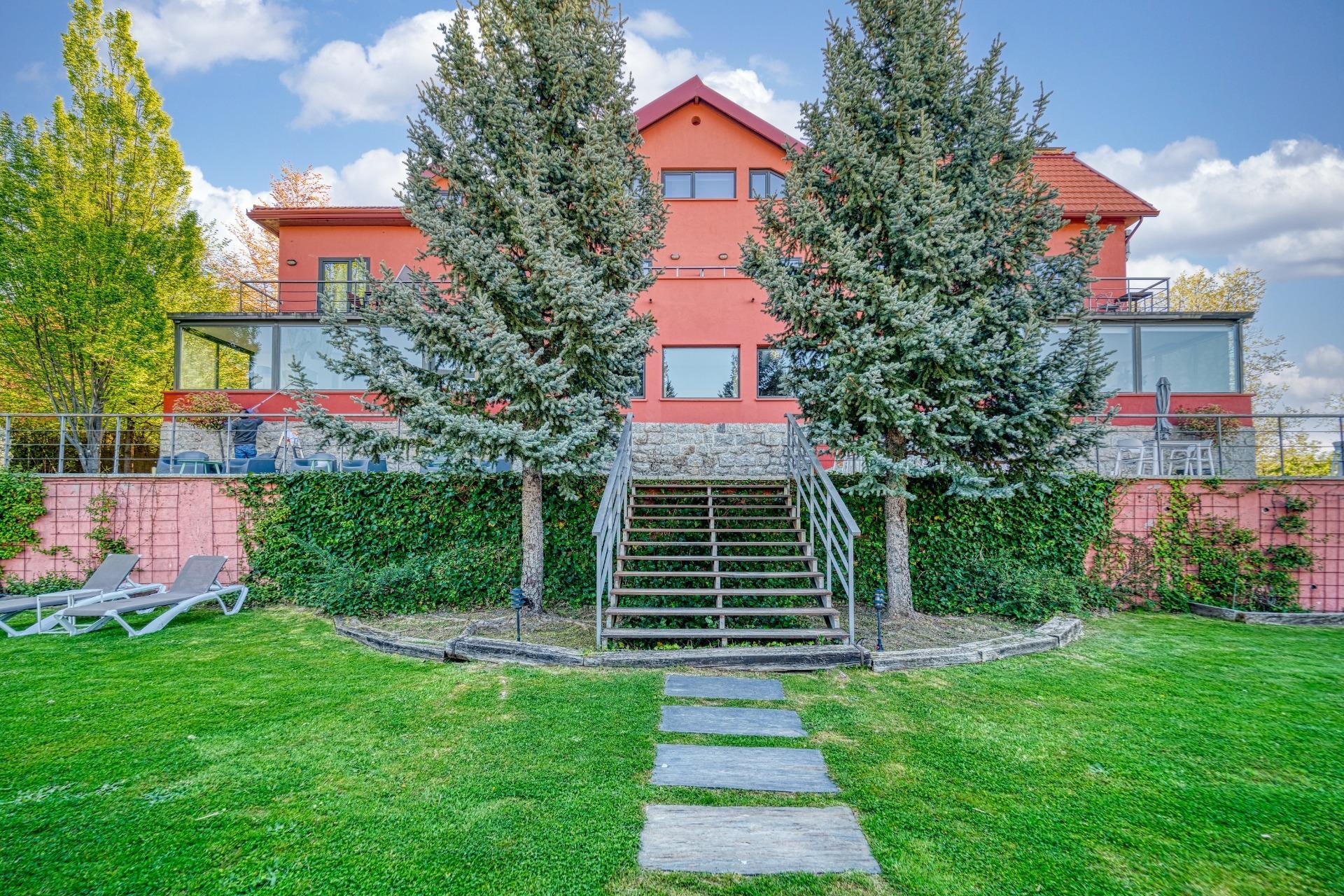 Services hôteliers dans Cercedilla, Madrid à vendre Photo intérieure– Image 1 sur 48