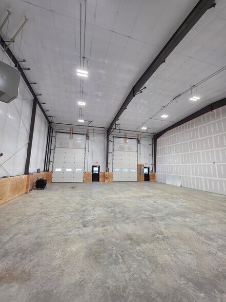 220 Sturbridge Rd, Charlton, MA à louer - Photo de l’immeuble – Image 3 sur 5