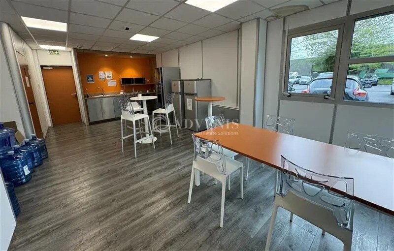 Bureau dans Collégien à louer - Photo de l’immeuble – Image 1 sur 10