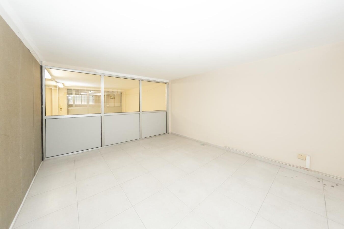 Badalona, BAR 08915 - Lot 1 -  - Photo intérieure - Image 2 of 46