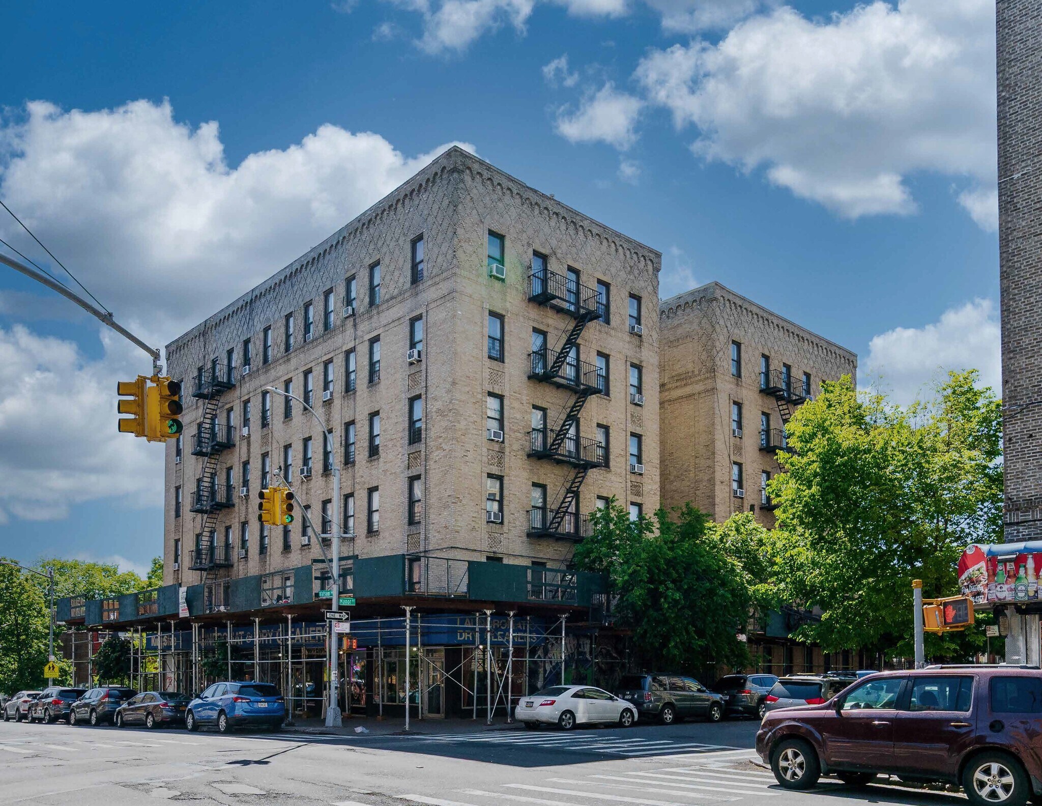 1064 Manor Ave, Bronx, NY à vendre Photo de l’immeuble– Image 1 sur 5